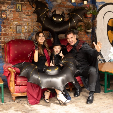 Nietoperz balon foliowy czarny ze złotym zdobieniem 85x150 cm