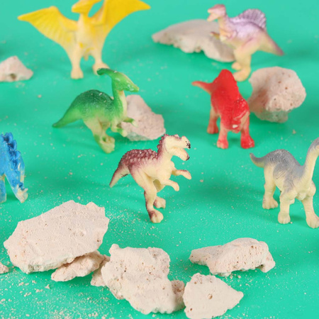 Dinozaury wykopaliska jajko dinozaura 12 figurek zestaw archeologiczny