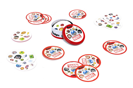 Gra rodzinna towarzyska Dobble Marvel Emoji