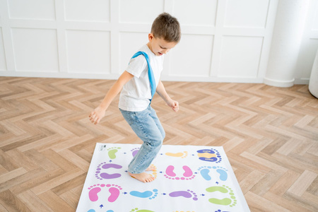 Mata Animacyjna Skaczące Stópki KWADRAT 1x1m