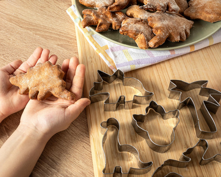 Foremki na ciastka DINOZAURY 6 szt.