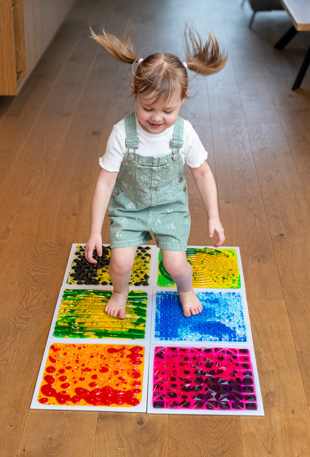 Ścieżka Sensoryczna płytki z cieczą fakturowe 30x30 cm zestaw 4 szt.