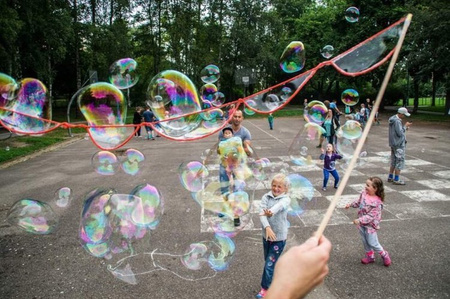 Płyn do baniek mydlanych Słupskie Bańki Mydlane 1L + Kijek Pętelka ZESTAW