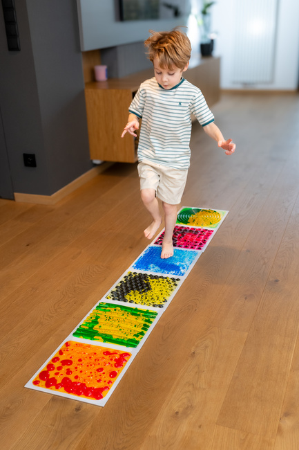 Ścieżka Sensoryczna płytki z cieczą fakturowe 30x30 cm zestaw 4 szt.