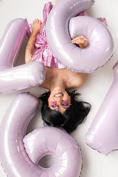 Balon foliowy CYFRA 4 pastelowy fioletowy 72 cm