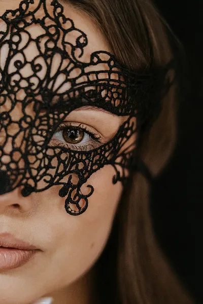 Maska koronkowa wenecka czarna 20x11 cm