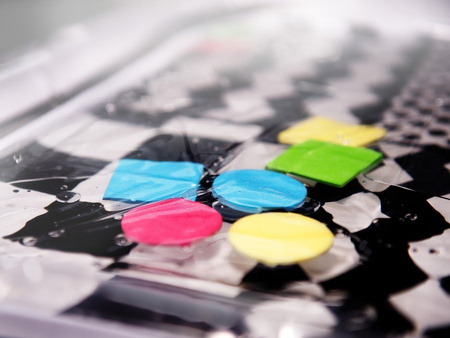 MATA WODNA kontrastowa nadmuchiwana 65 x 50 cm