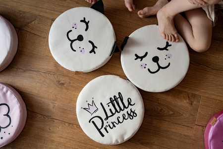 Poduszki białe ekoskóra KOTEK z uszkami 1 szt. 6 cm AKSON