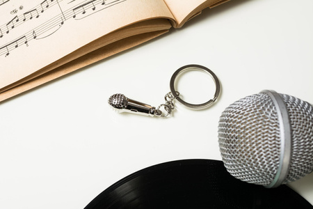 Brelok muzyka - mikrofon