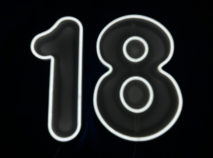 Napis LED neon - 18 cyfra