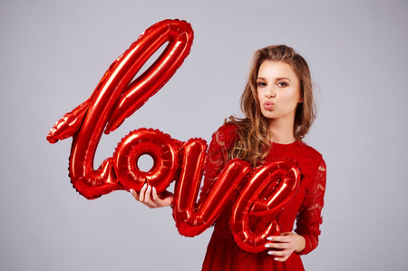 Napis LOVE balon foliowy na Walentynki 100 cm