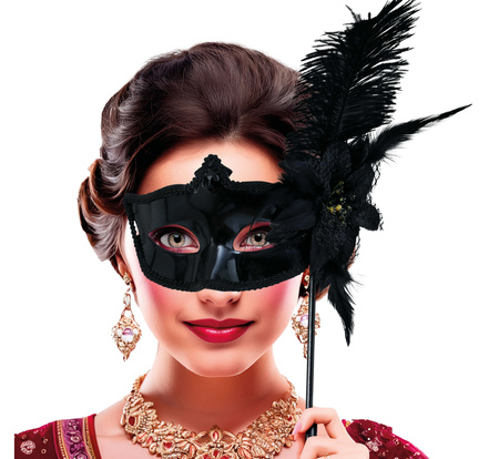 Maska czarna wenecka z piórami i uchwytem