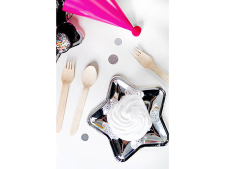 Talerzyki papierowe GWIAZDKA 18cm 6 szt.