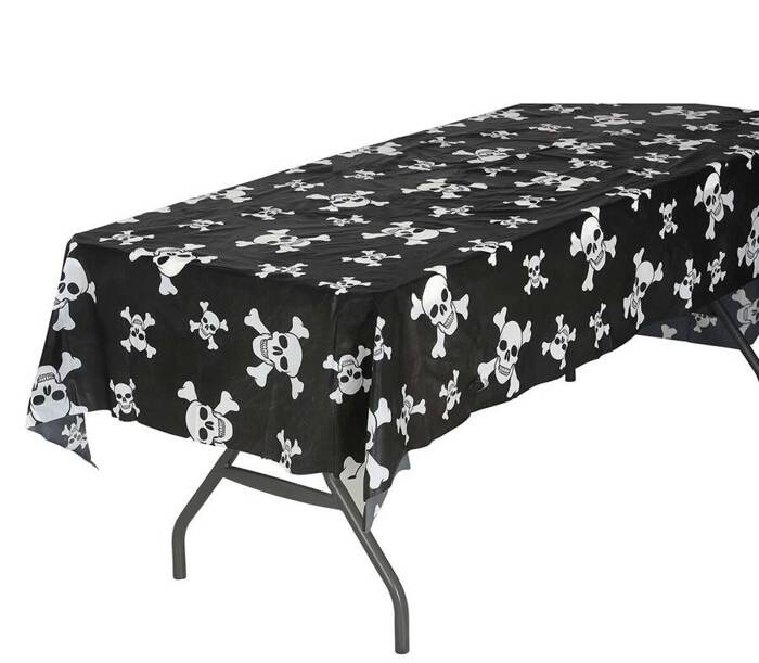 Obrus foliowy czarny z czaszkami Halloween 137x274 cm