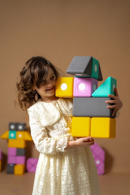 Duże klocki piankowe magnetyczne TUKI zestaw BUILDER 43 elementy