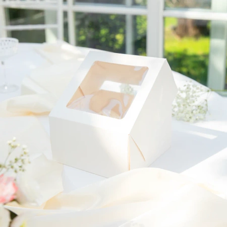 Pudełko na babeczki białe z okienkiem 18 x 18 x 10 cm zestaw 2 szt.