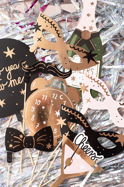 Fotorekwizyty gadżety do zdjęć Let's Party 9 szt.