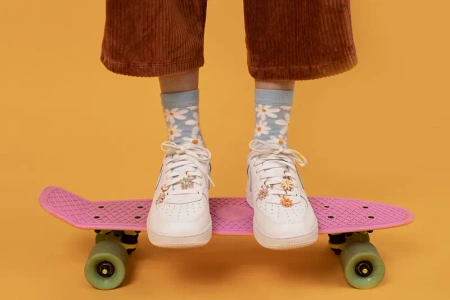 Skarpetki niebieskie w stokrotki dziecięce rozmiar 31-34