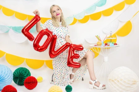 Balony foliowe litery czerwone, napis LOVE 140 x 35 cm