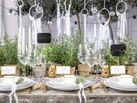 Stojaki na winietki trójkąty złote 2,3 cm zestaw 10 szt.