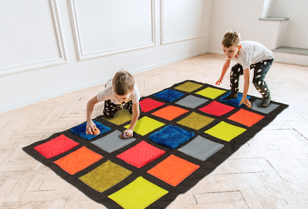 Mata TWISTER Sensoryczny 105 x 155 cm - OUTLET - skaza na zielonym materiale