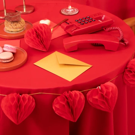 Girlanda Serca 3D czerwona 9x150cm