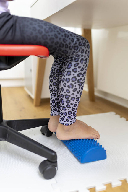 Półwałek do masażu sensoryczny czerwony 30 cm TULLO