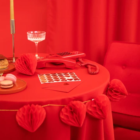 Girlanda Serca 3D czerwona 9x150cm