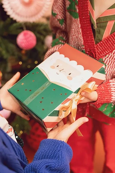 Pudełko prezentowe świąteczne MIKOŁAJ 15 x 22 cm