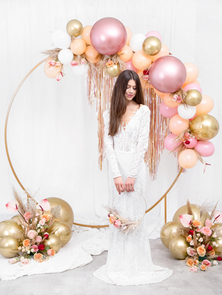 Stojak na tło stelaż do dekoracji KOŁO złote 2m