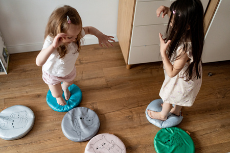 Poduszki ekoskóra ZWIERZĄTKA Rodzinki 3 cm 1 szt. AKSON