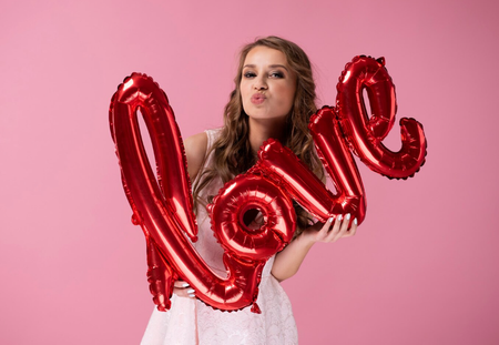 Napis LOVE balon foliowy na Walentynki 100 cm