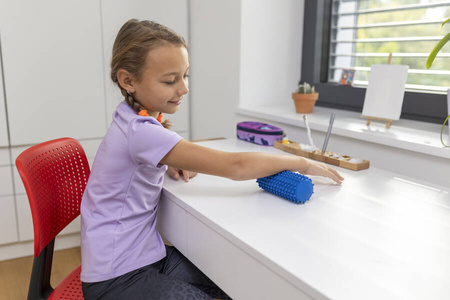 Wałek do masażu i rehabilitacji, roller jeżyk czarny 15 cm TULLO