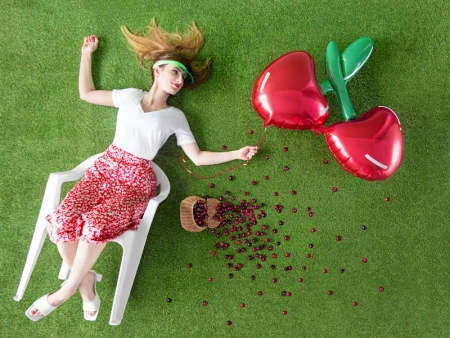 Balon foliowy czerwone wiśnie, 88x73cm 1 szt.