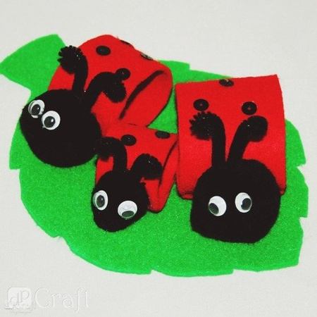 Pompony akrylowe 24 szt