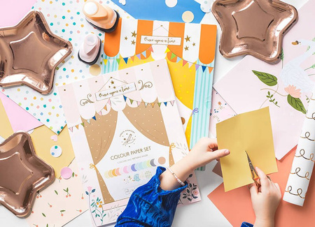 Wycinanki A4 papier kolorowy zestaw z teczką (mix wzorów)