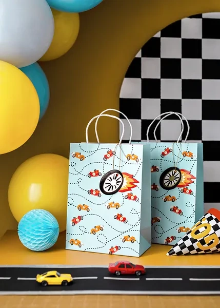 Torebka prezentowa papierowa Autka 10.5x18x25 cm 1 szt.