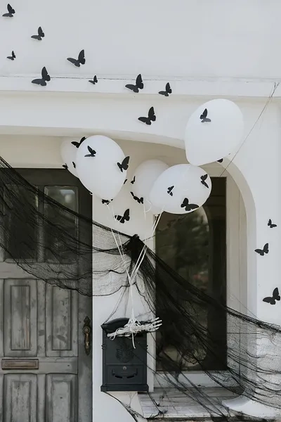 Dekoracja papierowa Ćmy, czarne motyle 6-12cm Halloween