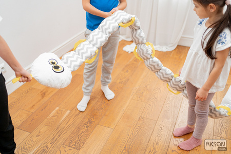 WĄŻ SPACEROWY biało-szary 230 cm 12 uchwytów AKSON