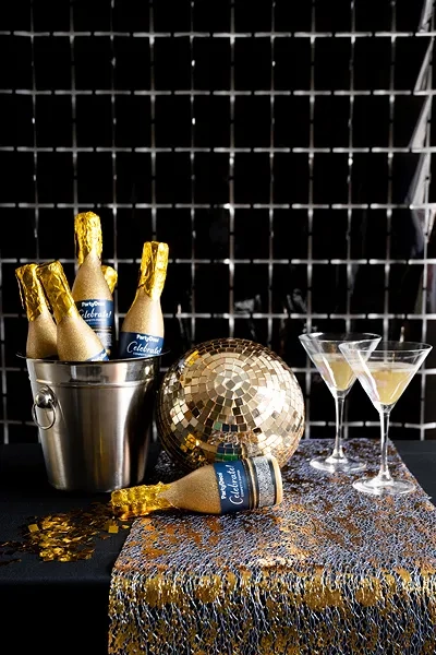 Konfetii pneumatyczne butelka szampana kolor złoty 20,5 cm