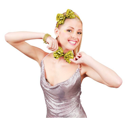 Mucha w cekiny duża 12 x 8 cm na Sylwestra i karnawał