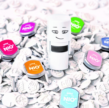 Pieczątka samotuszująca Little NIO - ręcznie zdobione