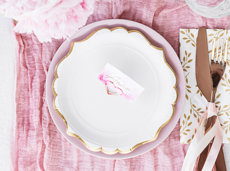 Talerzyki papierowe Białe ze złotym zdobieniem 18,5cm 6 szt