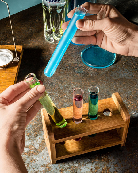 Imprezowe probówki 4 szt. z drewnianym stojakiem