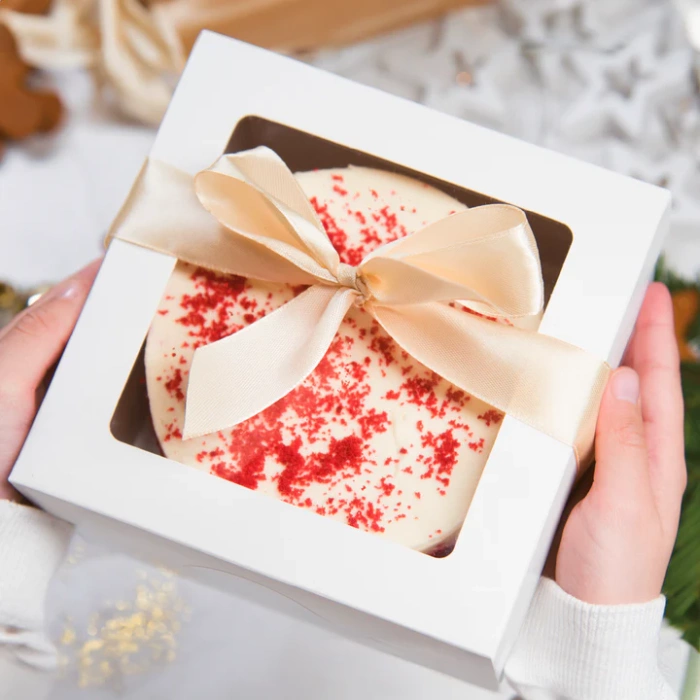 Pudełko na ciasto z przezroczystym okienkiem białe 20 x 20 x 15 cm 1 szt.