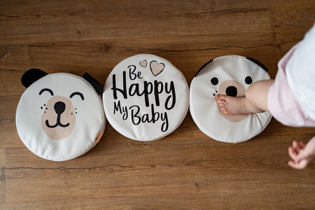 Poduszki białe ekoskóra MIŚ z uszkami 1 szt. 6 cm AKSON