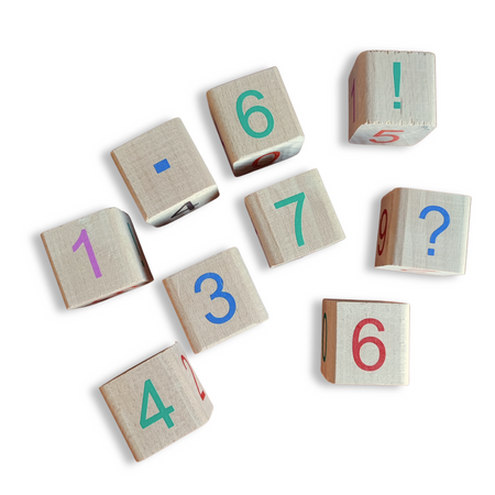 Klocki drewniane edukacyjne CYFERKI - OUTLET - możliwe skazy w drewnie + brak opakowania