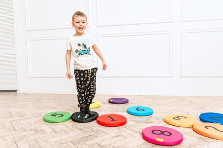 Poduszka Czarna liczba 10 Ecoskóra 6 cm 1 szt.- OUTLET - wada nadruku