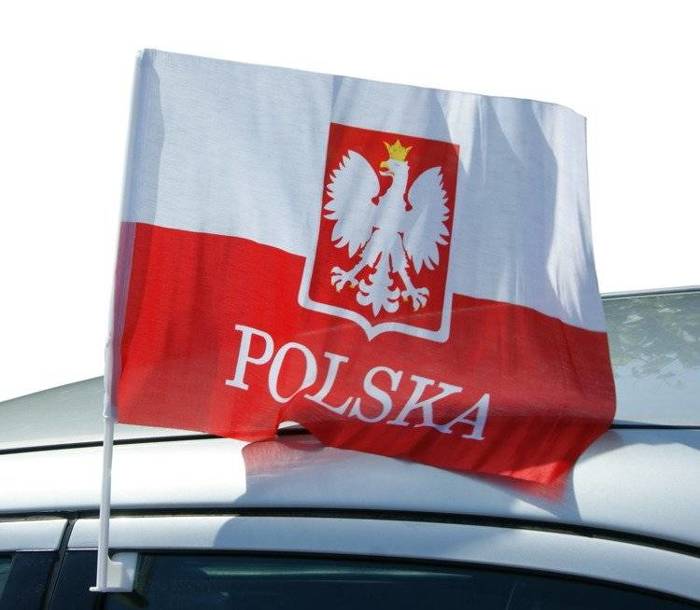 Flaga Polski kibica samochodowa z Orłem 48x30 cm